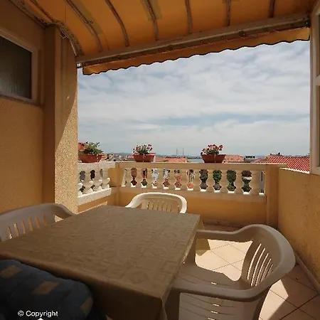 Apartments Vila&Zora Vodice Exterior photo